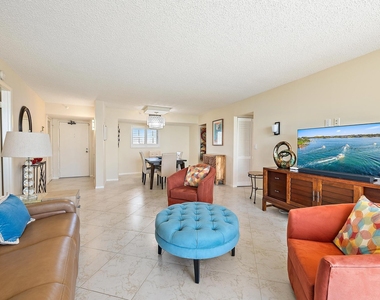 400 Ocean Trail Way - Photo Thumbnail 6