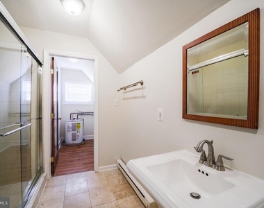 114 Sheridan Street Nw - Photo Thumbnail 12