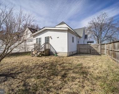 114 Sheridan Street Nw - Photo Thumbnail 19