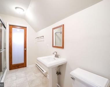 114 Sheridan Street Nw - Photo Thumbnail 11