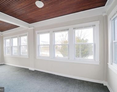 114 Sheridan Street Nw - Photo Thumbnail 9