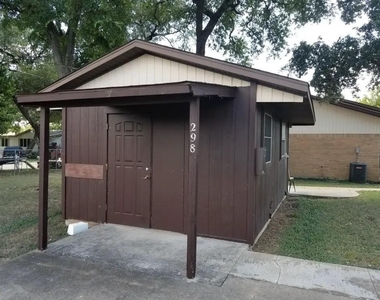 298 W Avenue A - Photo Thumbnail 5