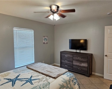 1923 Sw 26th Street - Photo Thumbnail 9