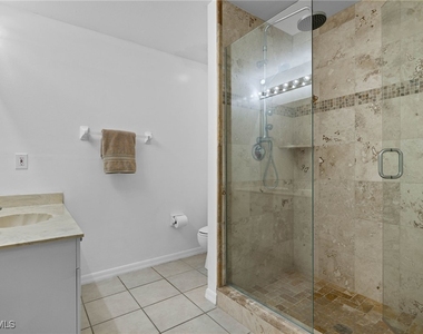 14817 Laguna Drive - Photo Thumbnail 23