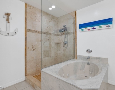 14817 Laguna Drive - Photo Thumbnail 18