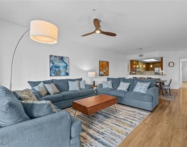 14817 Laguna Drive - Photo Thumbnail 6