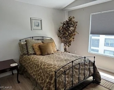 7905 Preserve Circle - Photo Thumbnail 13