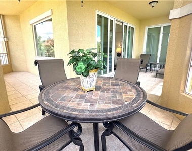 2738 Tiburon Boulevard E - Photo Thumbnail 18