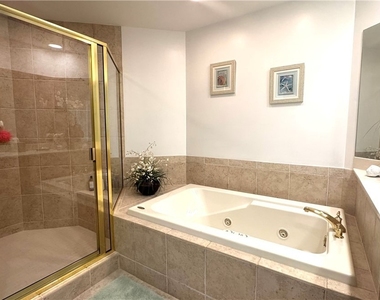 2738 Tiburon Boulevard E - Photo Thumbnail 12