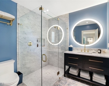 642 6th Avenue N - Photo Thumbnail 16