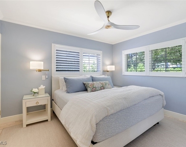 642 6th Avenue N - Photo Thumbnail 17