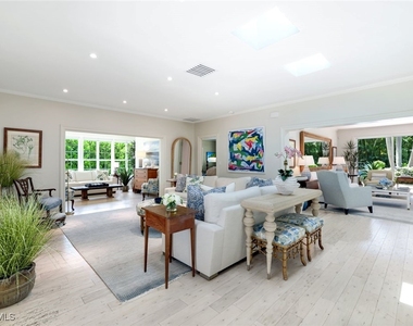 642 6th Avenue N - Photo Thumbnail 4