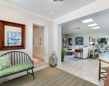 642 6th Avenue N - Photo Thumbnail 3