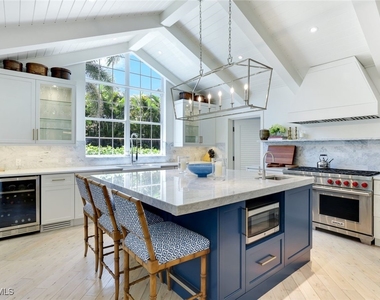 642 6th Avenue N - Photo Thumbnail 9