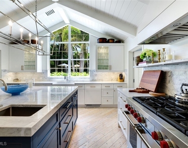 642 6th Avenue N - Photo Thumbnail 10