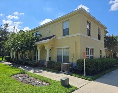 6262 Maisie Road - Photo Thumbnail 18
