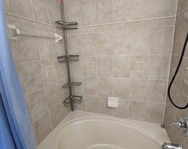 6262 Maisie Road - Photo Thumbnail 11