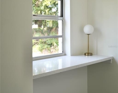 2414 Center Avenue - Photo Thumbnail 6
