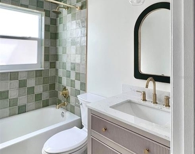 2414 Center Avenue - Photo Thumbnail 10
