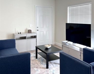 2414 Center Avenue - Photo Thumbnail 1