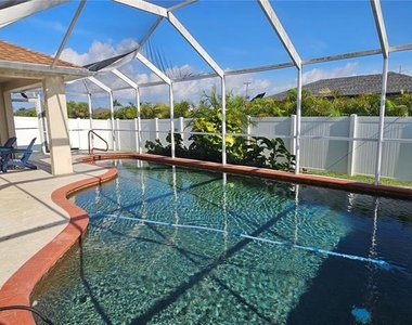 1923 Sw 26th Street - Photo Thumbnail 1