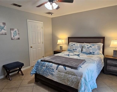1923 Sw 26th Street - Photo Thumbnail 8