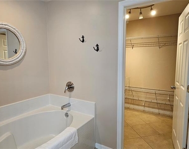 1923 Sw 26th Street - Photo Thumbnail 19