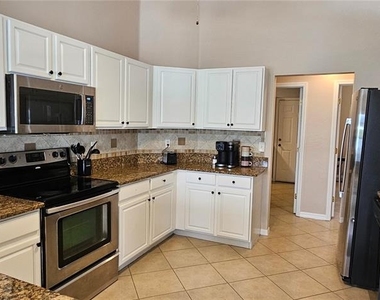 1923 Sw 26th Street - Photo Thumbnail 37