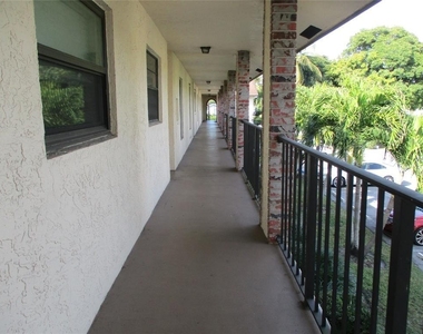 23442 Sw 57th Avenue - Photo Thumbnail 24