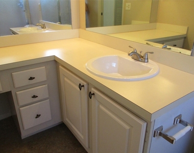 23442 Sw 57th Avenue - Photo Thumbnail 18