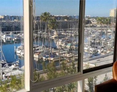 4335 Marina City - Photo Thumbnail 13