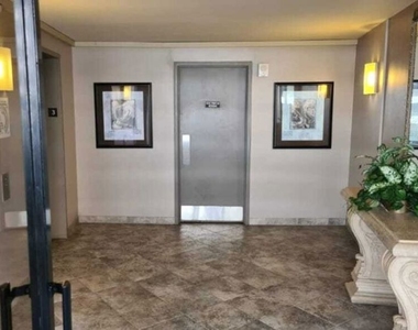4335 Marina City - Photo Thumbnail 32