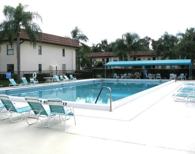 7149 Golf Colony Court - Photo Thumbnail 9