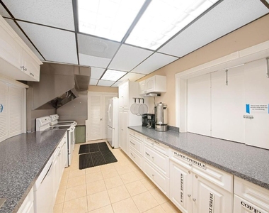 2581 N Garden Drive - Photo Thumbnail 25