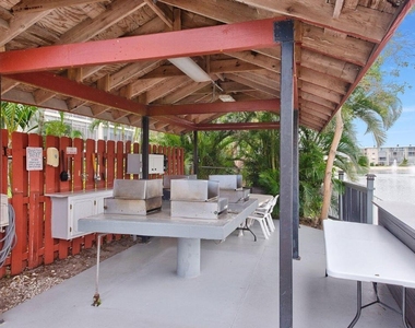 2581 N Garden Drive - Photo Thumbnail 37