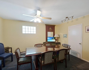 2581 N Garden Drive - Photo Thumbnail 28