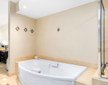 18911 Collins Avenue - Photo Thumbnail 38