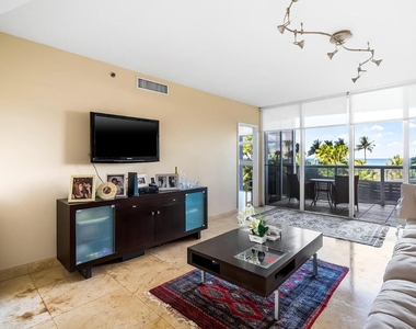 18911 Collins Avenue - Photo Thumbnail 16