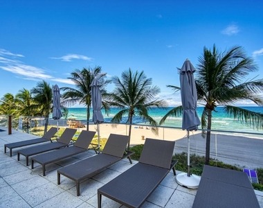 18911 Collins Avenue - Photo Thumbnail 3
