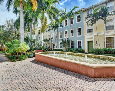 580 S Sapodilla Avenue - Photo Thumbnail 21