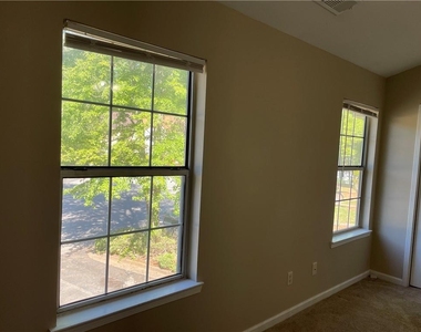 2295 Fairways Court Nw - Photo Thumbnail 9