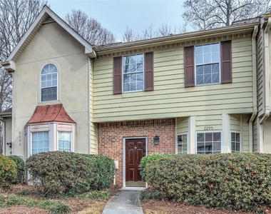 2295 Fairways Court Nw - Photo Thumbnail 3