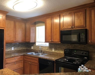 12500 Sandpiper Drive - Photo Thumbnail 3