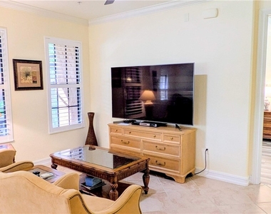 9081 Albion Lane S - Photo Thumbnail 11