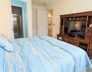 9081 Albion Lane S - Photo Thumbnail 16