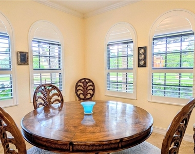 9081 Albion Lane S - Photo Thumbnail 7