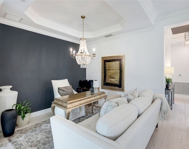 16348 Viansa Way - Photo Thumbnail 4