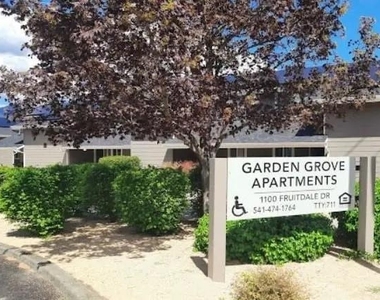 1100 Fruitdale Drive - Photo Thumbnail 2