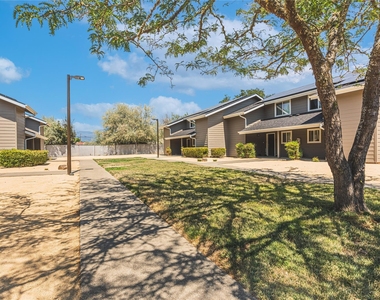 1100 Fruitdale Drive - Photo Thumbnail 5