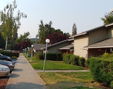 1100 Fruitdale Drive - Photo Thumbnail 8